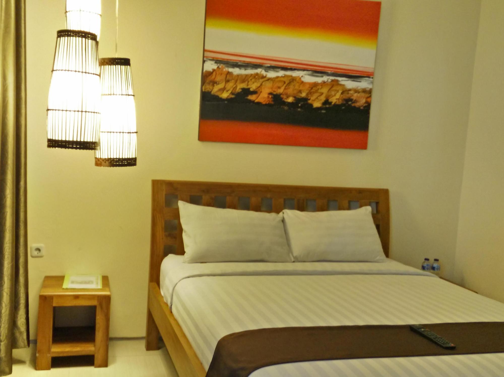 เคโอไอ โฮเต็ล แอนด์ เรสซิเด้นส์ Hotel เดนปาซาร์ ภายนอก รูปภาพ